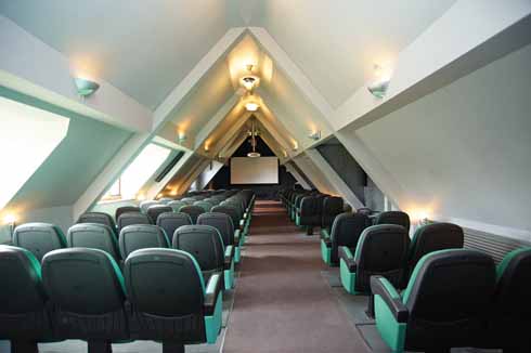 411edHOUSE140211___53 The 70 seat cinema