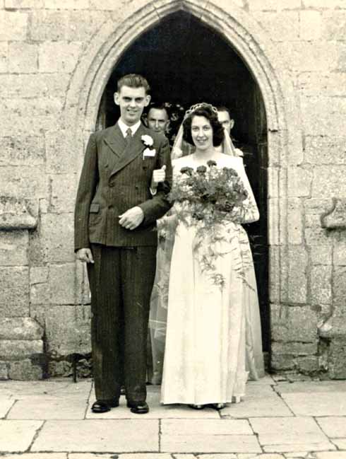 Ray and Joan on their wedding day in 1948