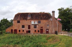 White Mill, one of two very good reasons to extend the walk towards the river Stour