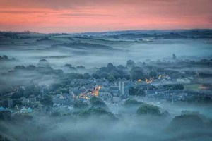 1017EdLEadffEmilyEndean_CorfeCastleVillageMist